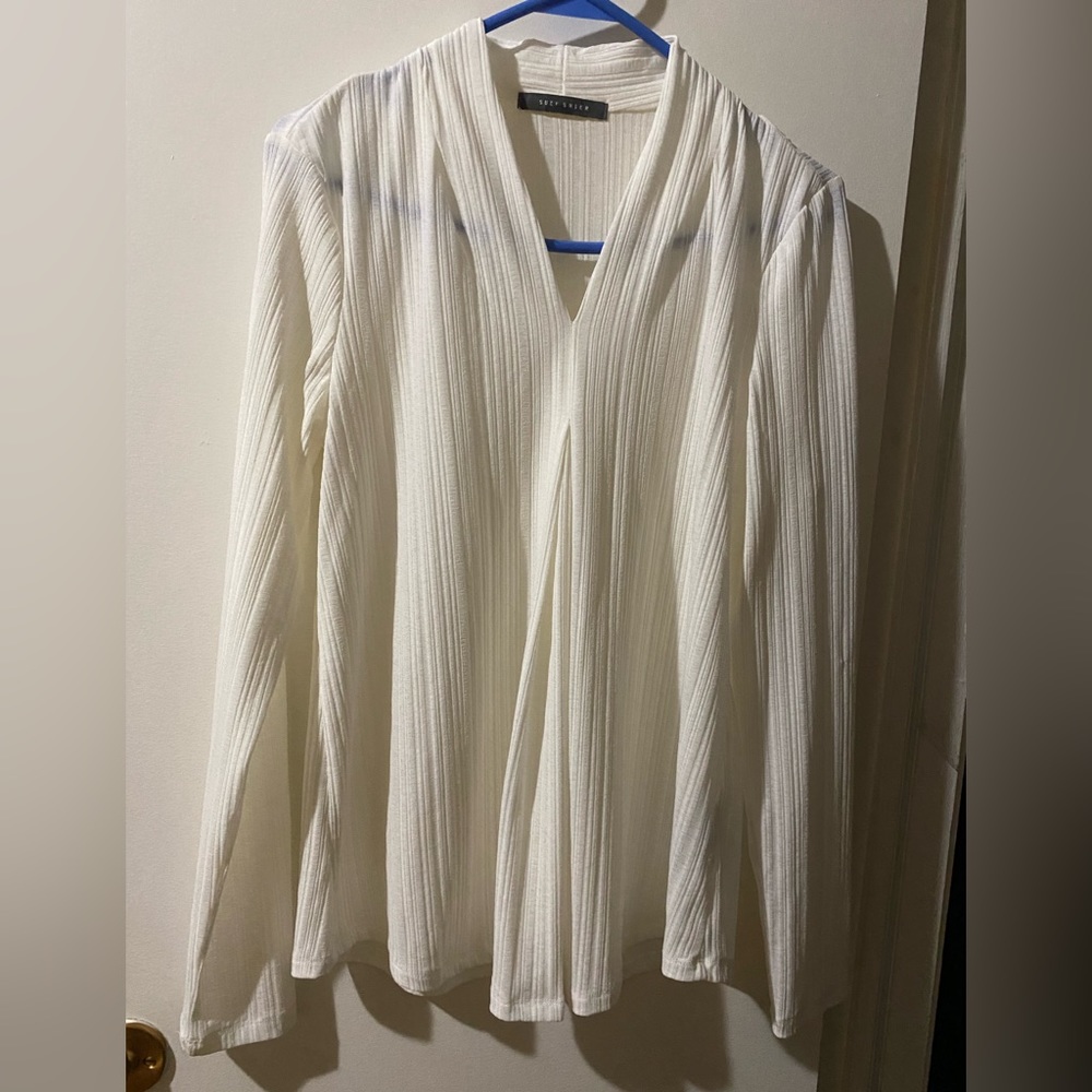 Women’s  Ivory long sleeve blouse
